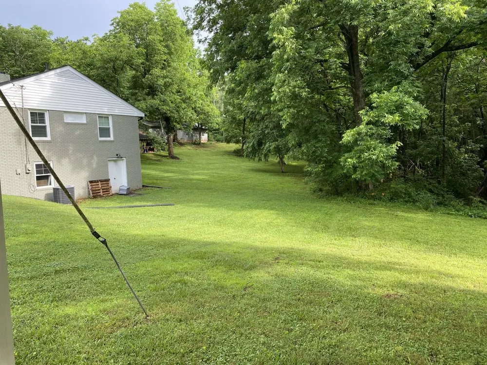 Affordable garden landscaping for year-round maintenance in Cleveland, GA by Seabolt’s Lawn Care