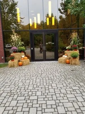 Reliable lawn mowing service experts serving Portland, ME - Seabreeze Property Services