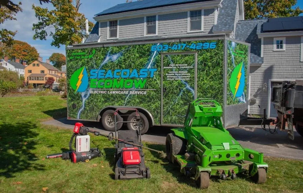 Professional lawn care service in Newington, NH - Seacoast Ecomow