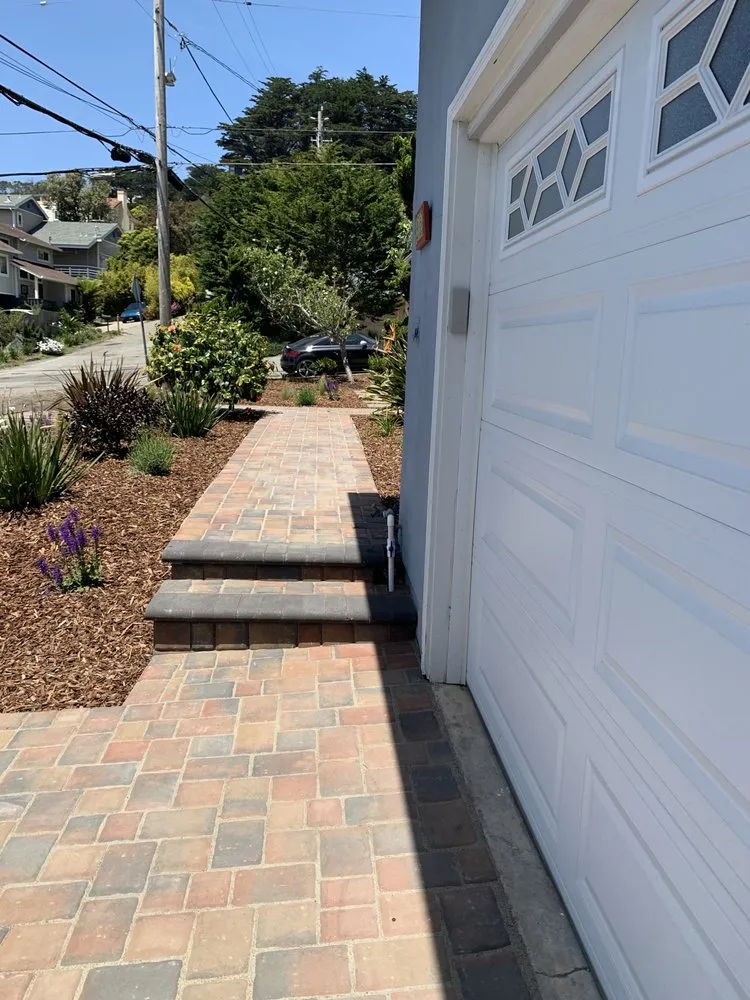 Custom yard cleanup service experts serving Pacifica, CA - Seafield Landscaping
