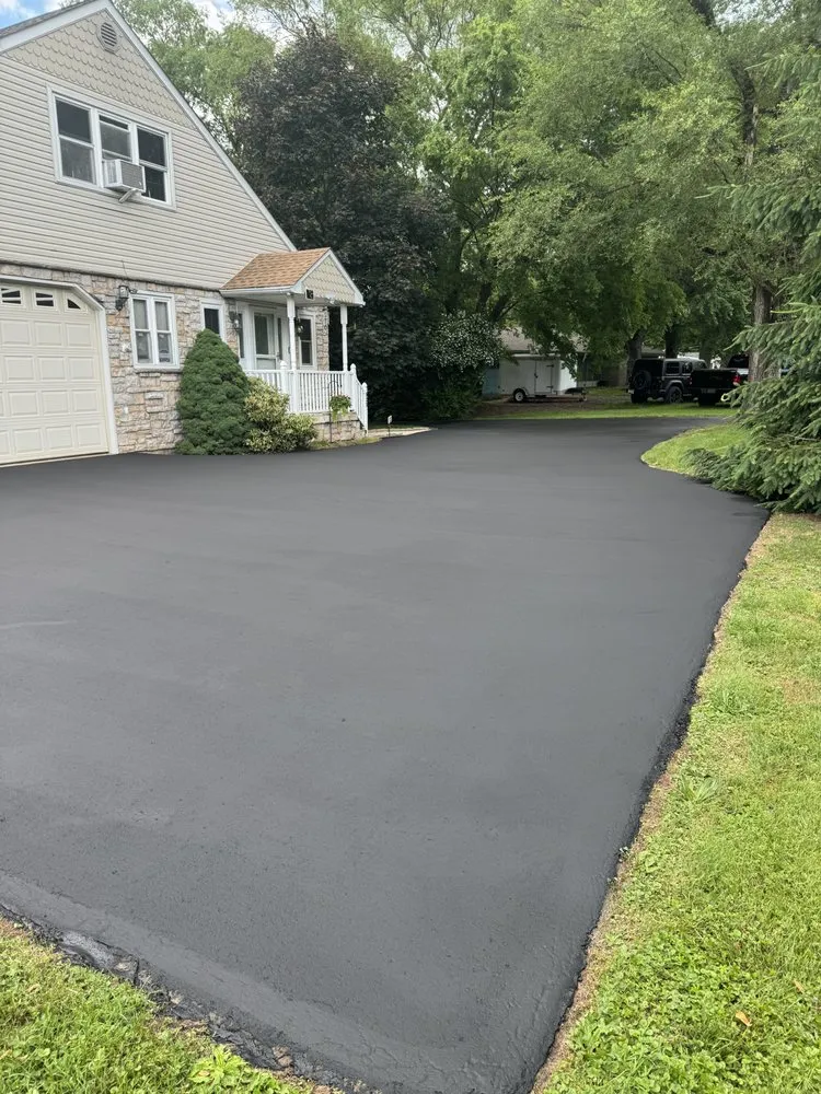 Reliable landscaping services in Quakertown, PA - Seal Pro & Landscape