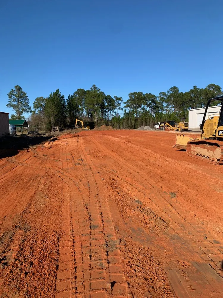 Custom yard maintenance for beautiful yards in Gulfport, MS by Seal Tree And Stump Removal