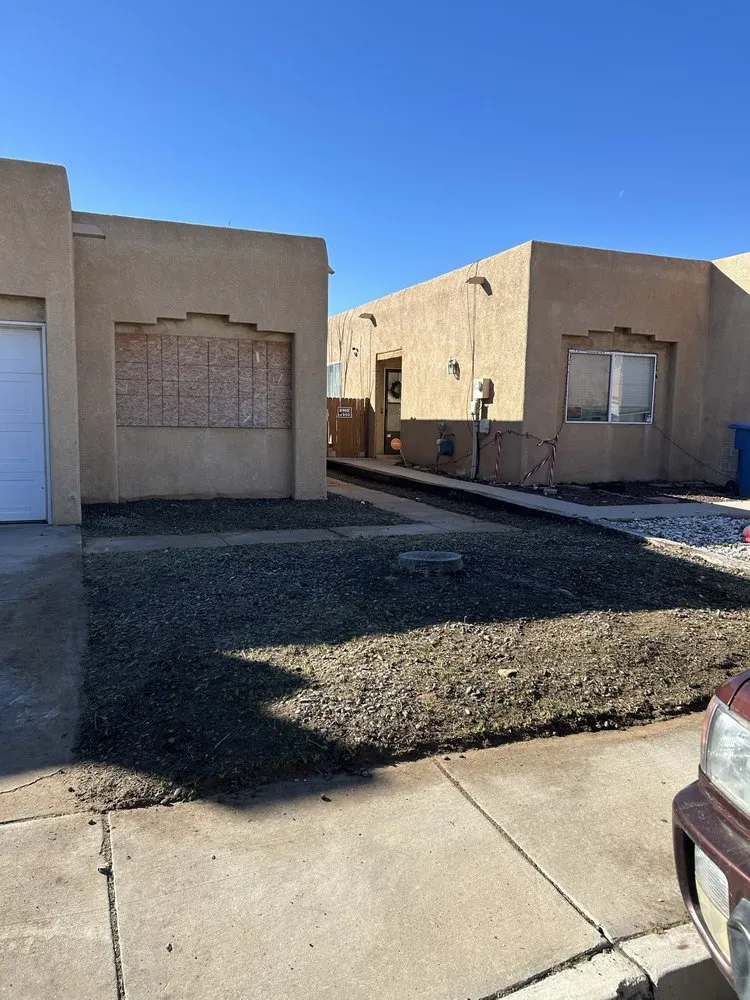 Trusted yard maintenance for year-round maintenance in Los Lunas, NM by Seale Landscaping