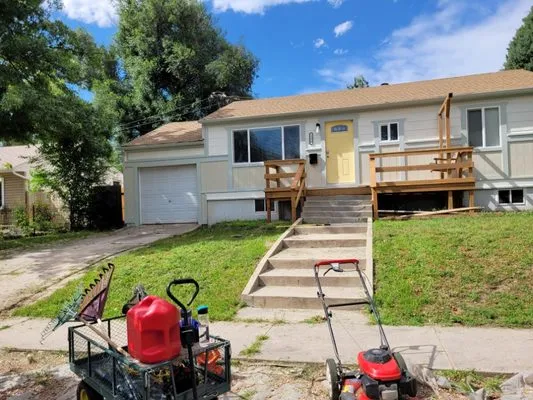 Sean & David's Yard Work Logo