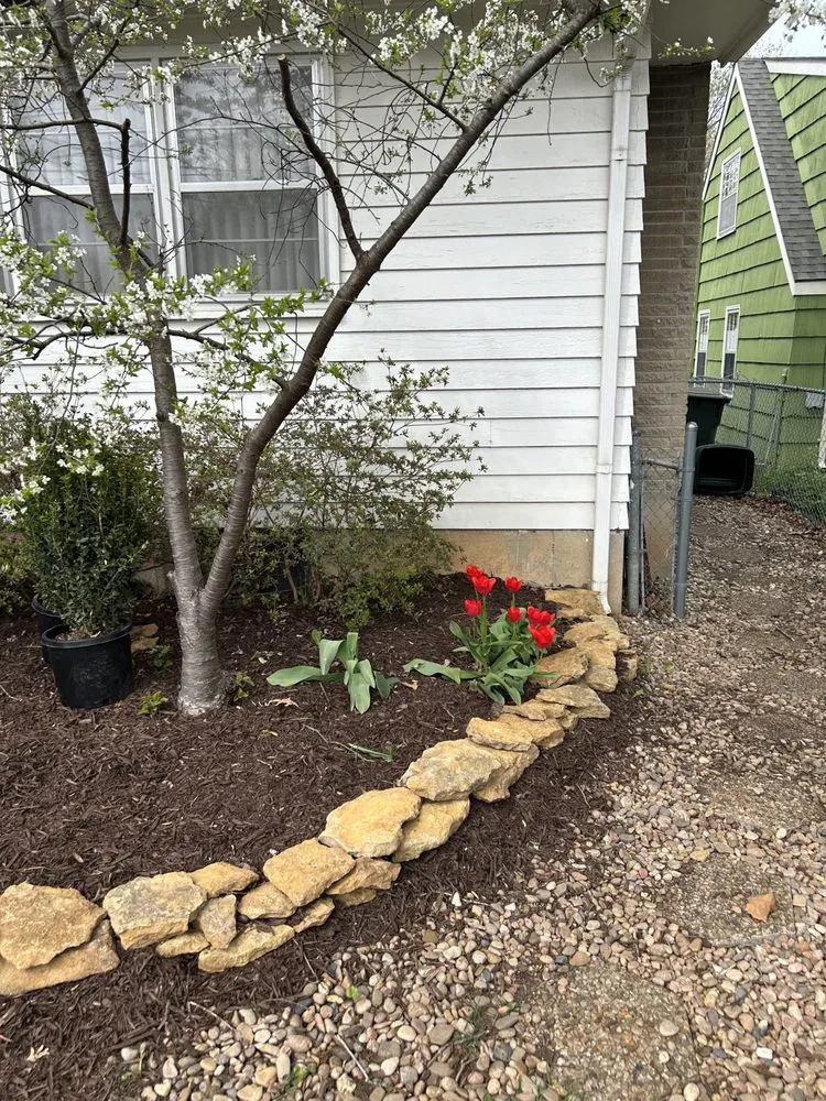 Expert garden landscaping experts serving Lawrence, KS - Sean Buerger Landscaping Design