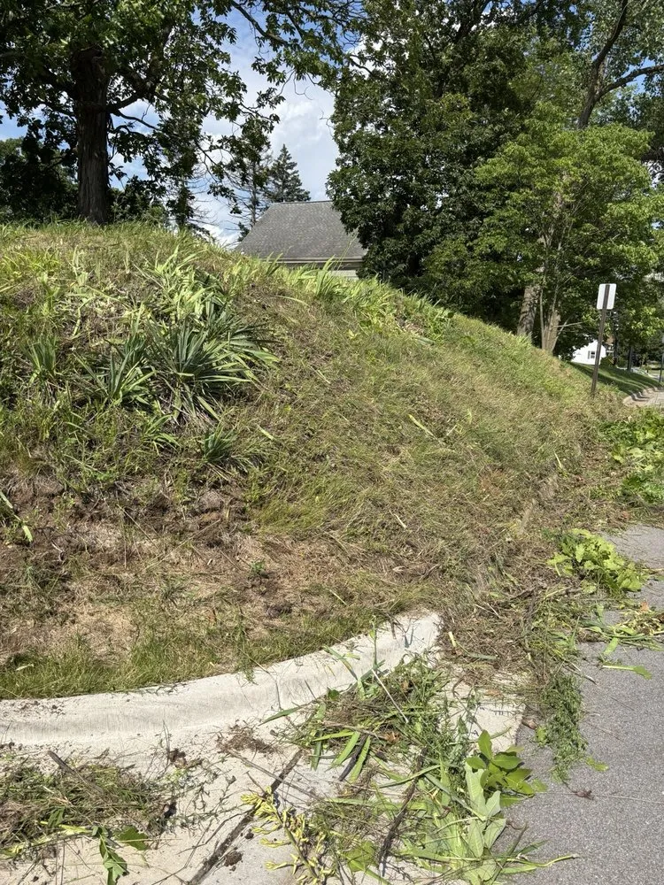 Local garden landscaping in South Bend, IN by Sean Lawn and Property Maintanace