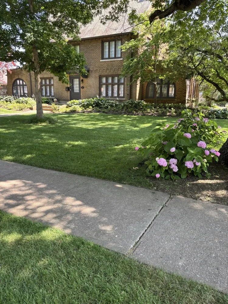 Custom residential landscaping in South Bend, IN - Sean Lawn and Property Maintanace