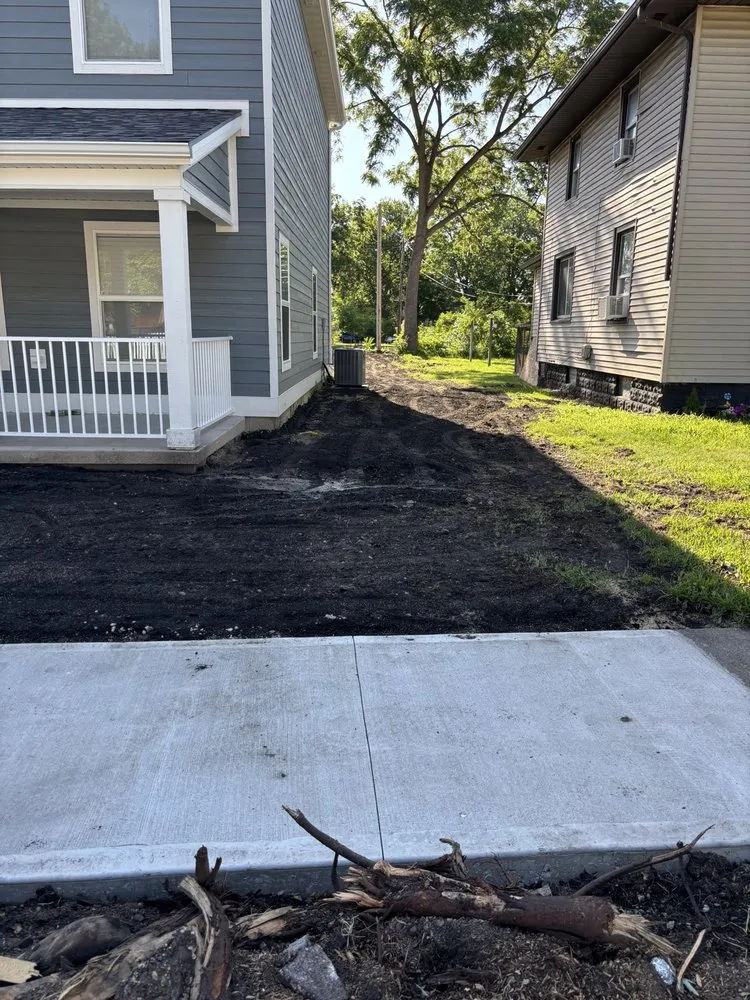 Custom residential landscaping in South Bend, IN - Sean Lawn and Property Maintanace