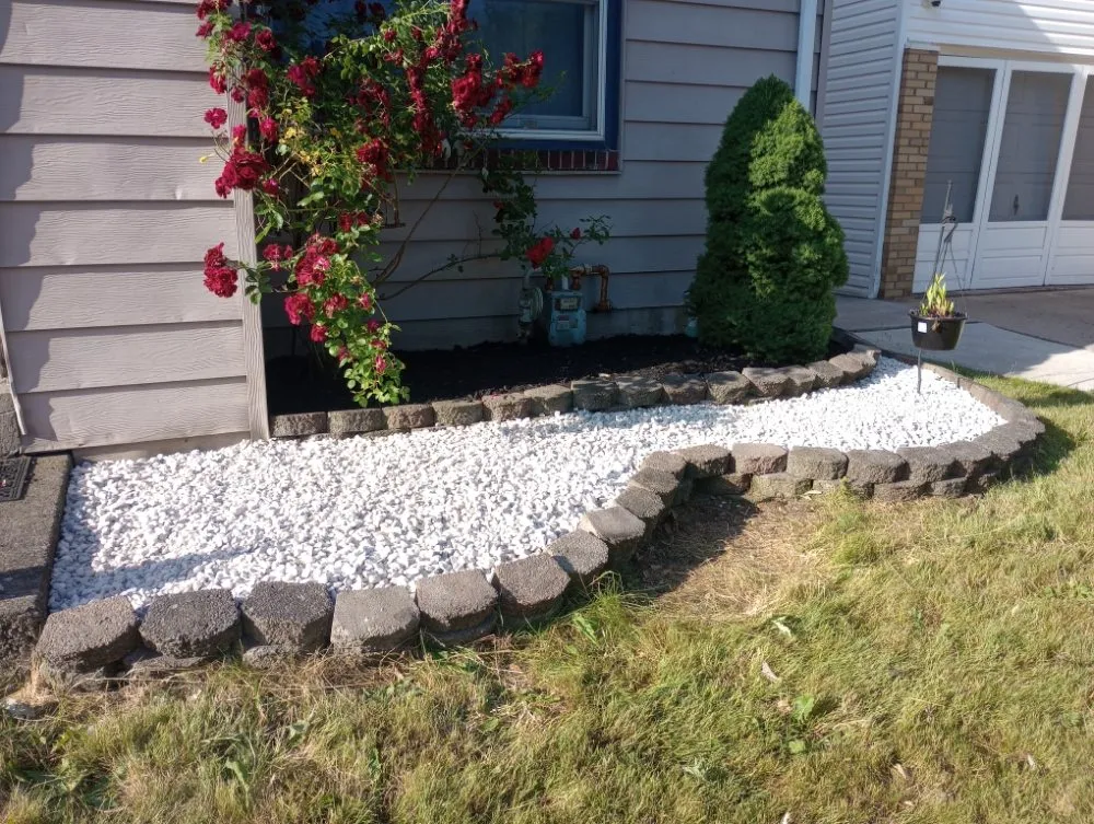 Affordable yard cleanup service for homes across Buffalo, NY - Sean's Landscaping