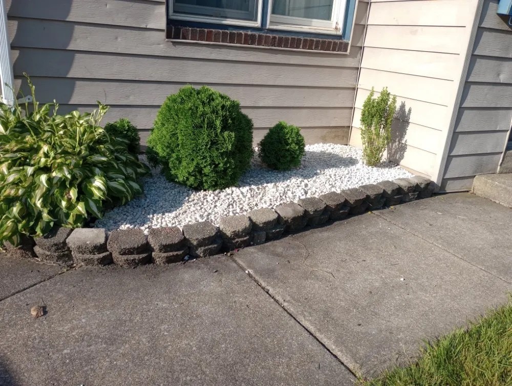 Expert residential landscaping in Buffalo, NY by Sean's Landscaping