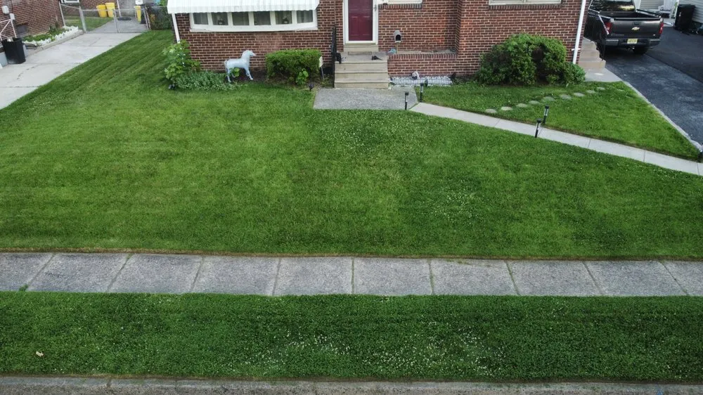 Top-rated lawn care service in Delair, NJ - Sean’s Lawn Care Services
