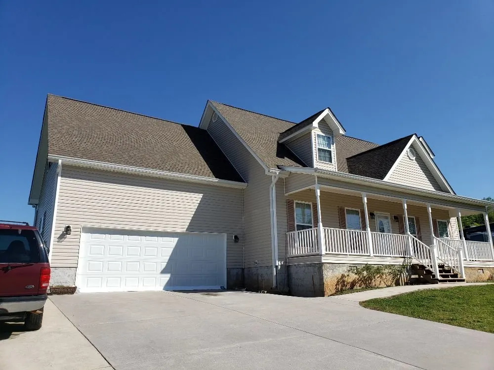 Expert yard cleanup service for beautiful yards in Cleveland, TN by Sean's Lawns