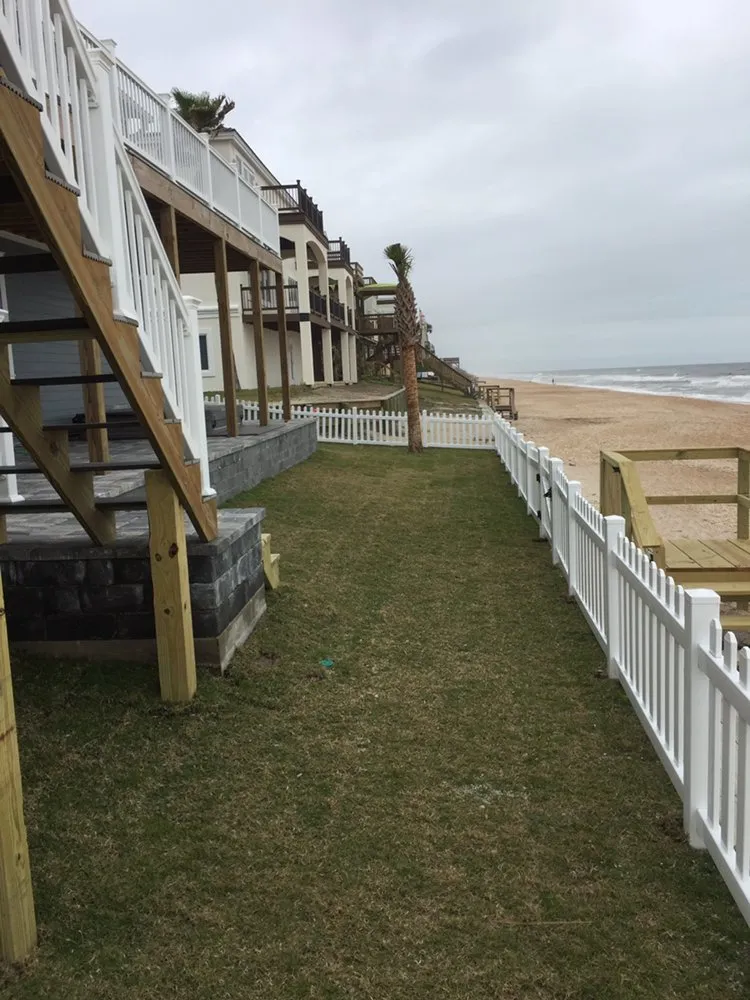 Reliable yard maintenance in Jacksonville Beach, FL by Seans Lawns