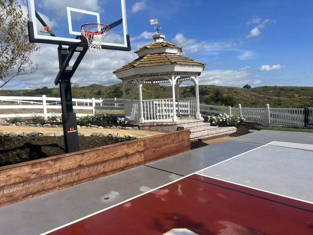 Professional lawn care service with custom design in San Clemente, CA by Sea’s Edge Landscaping