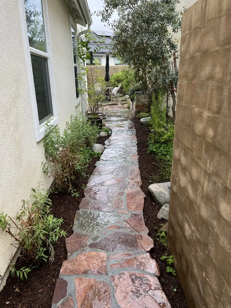 Custom lawn mowing service experts serving San Clemente, CA - Sea’s Edge Landscaping