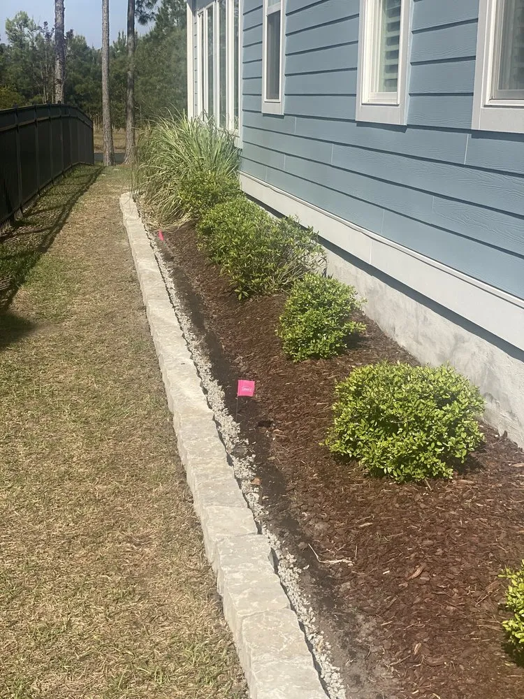 Custom garden landscaping experts serving Holly Ridge, NC - Seaside Custom Pavers & Edging