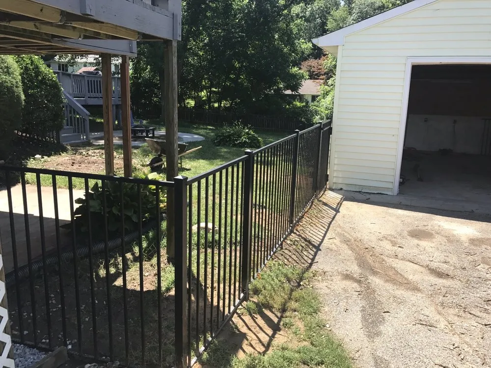 Trusted yard maintenance in North Myrtle Beach, SC by Seaside Scapes