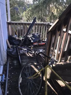 Season By Season Lawn Care Logo