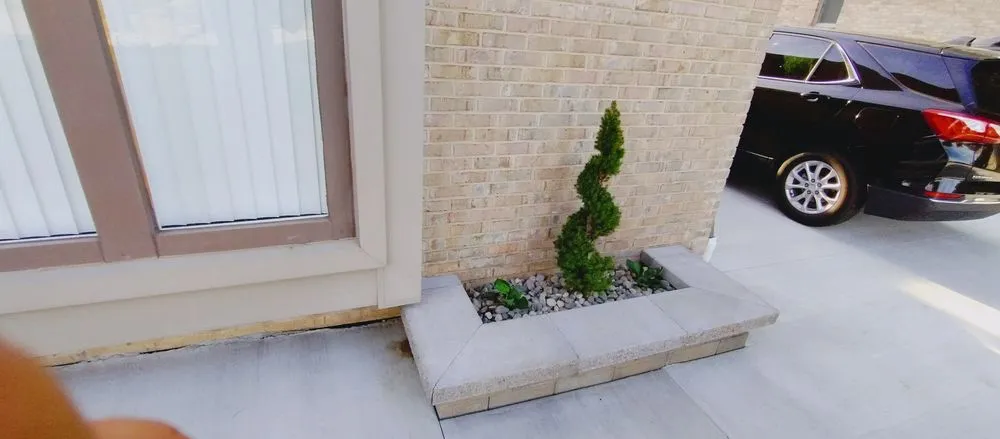 Custom yard maintenance in Dearborn Heights, MI - Season pros