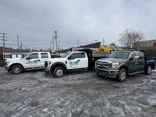 Season To Season Landscaping Logo