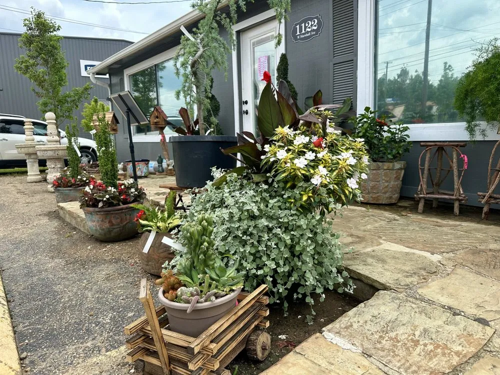 Affordable outdoor landscaping for year-round maintenance across Longview, TX - Seasonal Landscaping