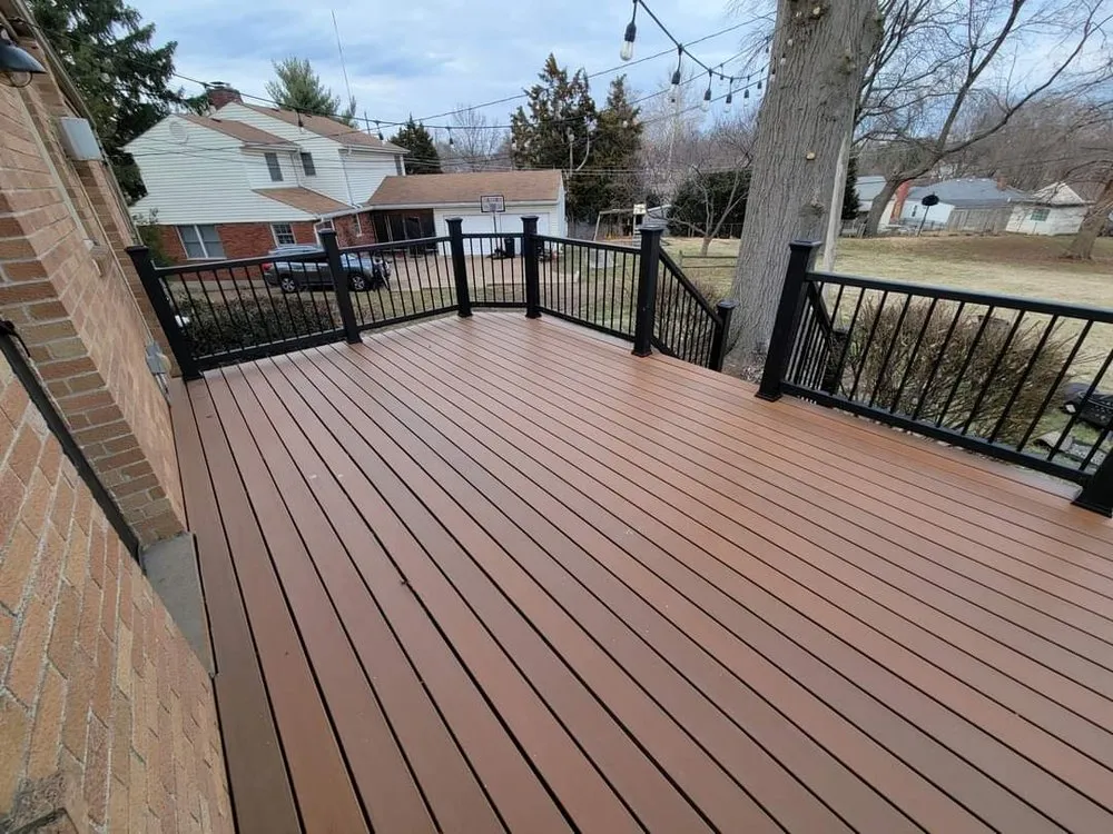 Custom residential landscaping for year-round maintenance in Springfield, IL by Seasoned Builders