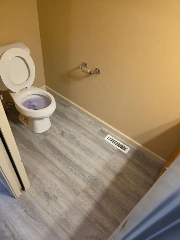 Top-rated outdoor landscaping for year-round maintenance in Springfield, IL by Seasoned Builders