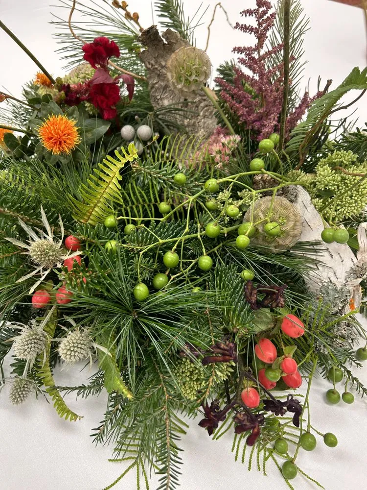 Top-rated lawn mowing service experts serving Rockport, ME - Seasons Downeast Designs