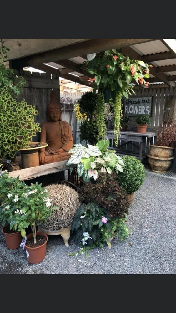 Top-rated residential landscaping experts serving Washington Crossing, PA - Seasons Garden Center