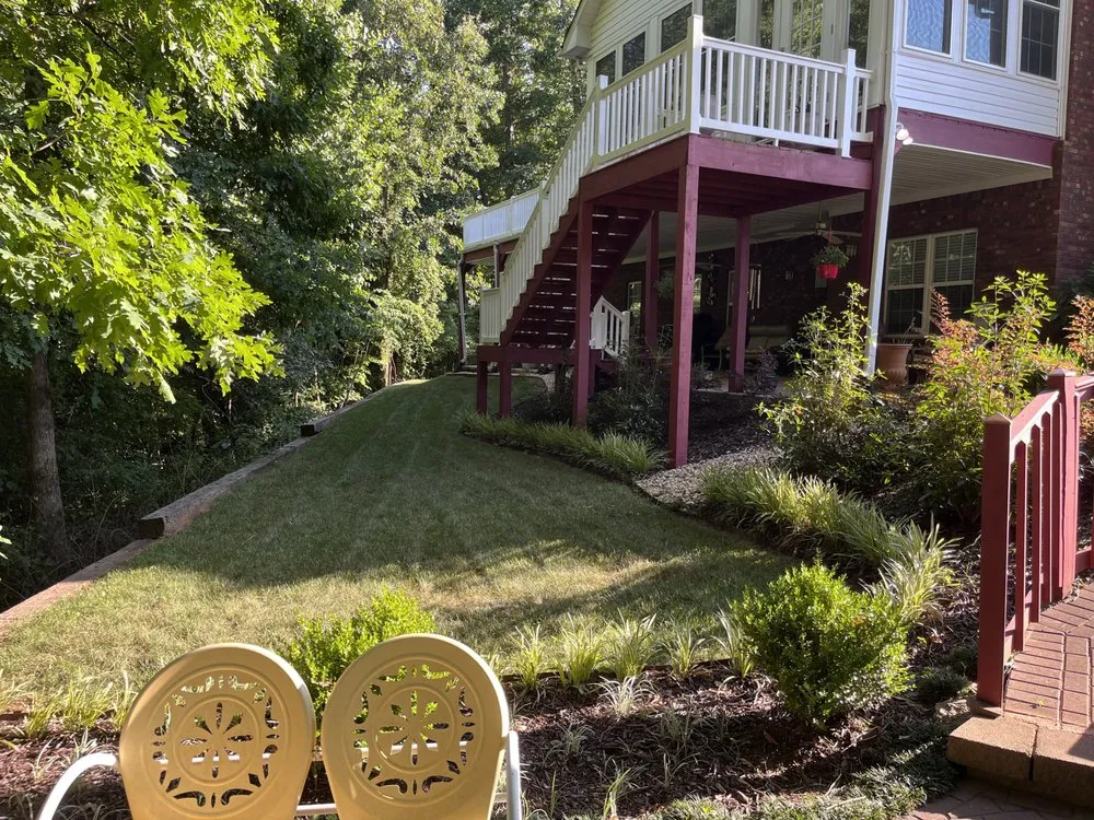 Custom landscaping services with custom design in Decatur, GA by Seasons Landscapes