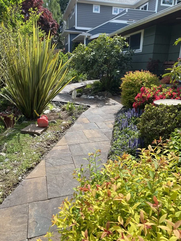 Top-rated yard maintenance experts serving Mercer Island, WA - Seattle Rockeries