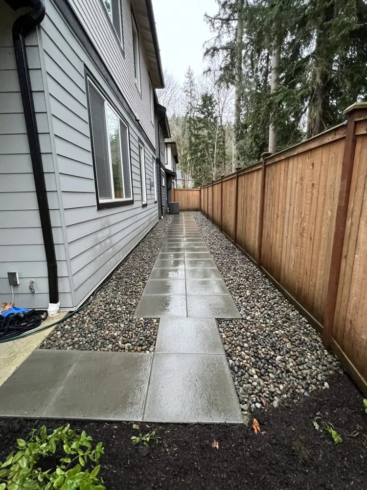 Expert lawn care service in Mercer Island, WA - Seattle Rockeries