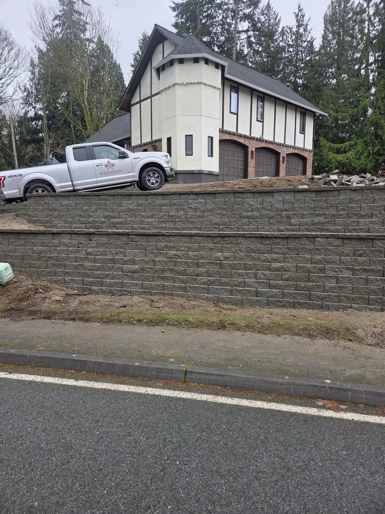 Custom residential landscaping experts serving Lynnwood, WA - Seattlemaple Landscaping