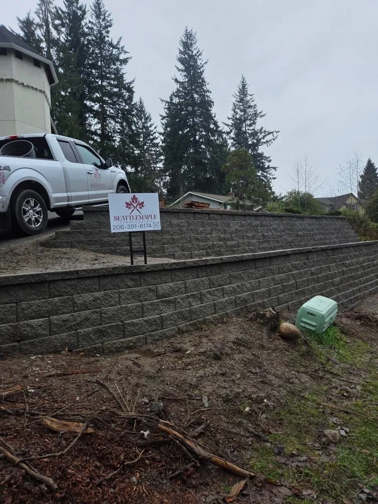 Trusted lawn care service experts serving Lynnwood, WA - Seattlemaple Landscaping