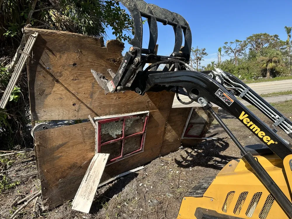 Reliable landscape installation near you across Fort Myers, FL - Seaview Stump & Tree Removal