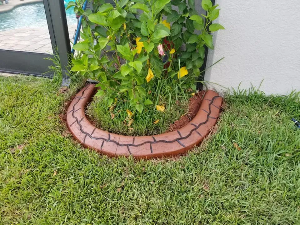 Trusted yard cleanup service experts serving Wimauma, FL - Second 2 None Artisan Landscape Curbing