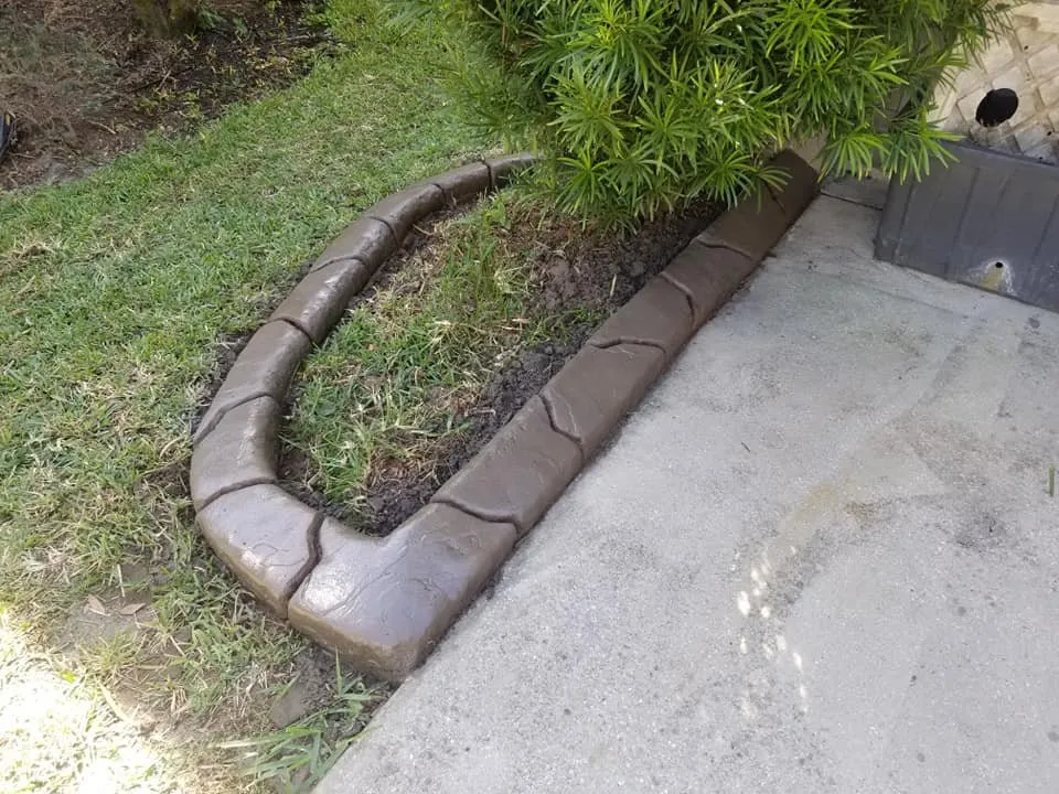 Top-rated lawn care service in Wimauma, FL - Second 2 None Artisan Landscape Curbing