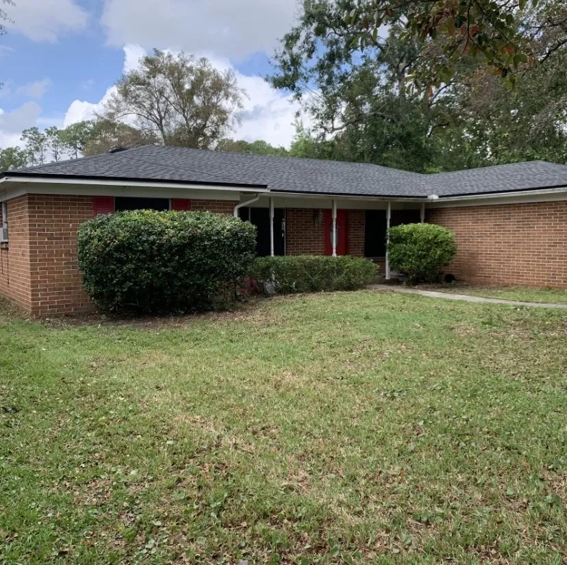 Expert yard cleanup service for year-round maintenance across Middleburg, FL - Second 2 None Outdoors