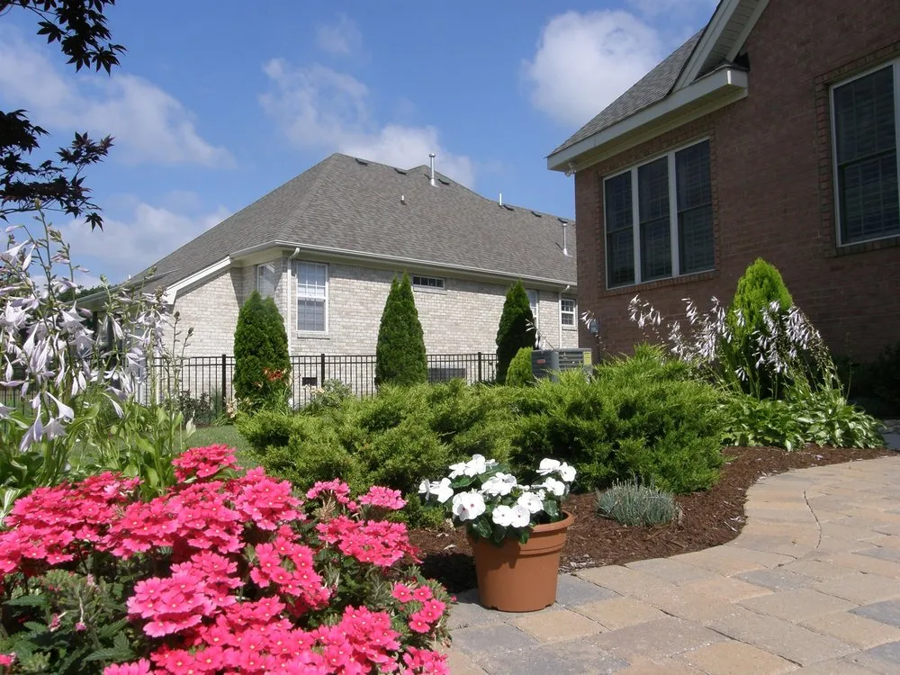 Custom landscaping services experts serving Virginia Beach, VA - Second Nature Landscaping & Guaranteed Greener Grass