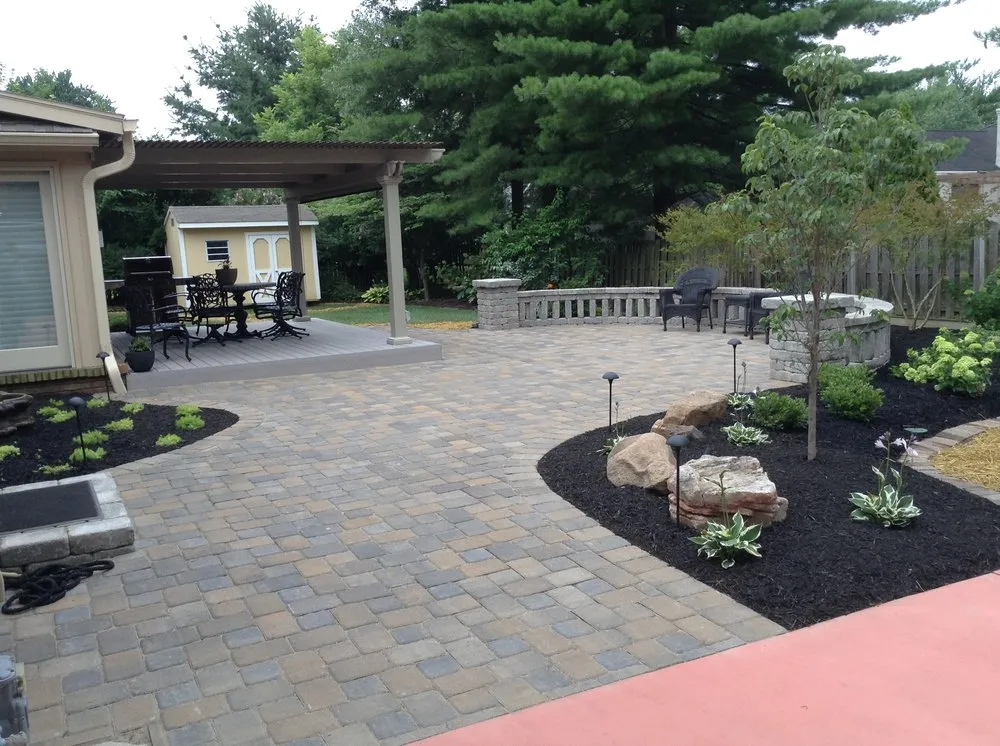 Custom garden landscaping experts serving Newburgh, IN - Second Nature