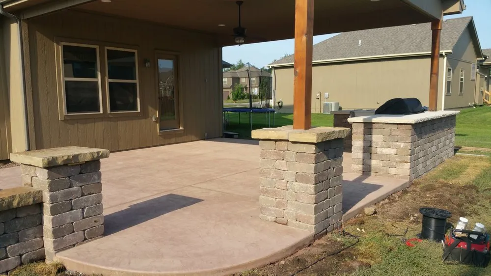 Reliable yard cleanup service in Lee's Summit, MO by Second Nature Outdoor Living and Landscaping