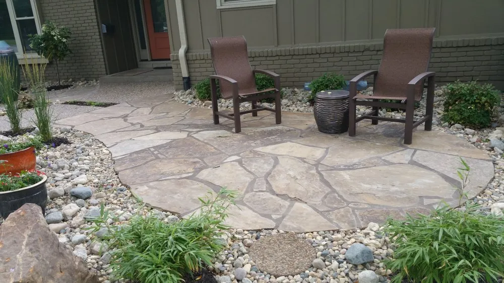 Custom garden landscaping experts serving Lee's Summit, MO - Second Nature Outdoor Living and Landscaping