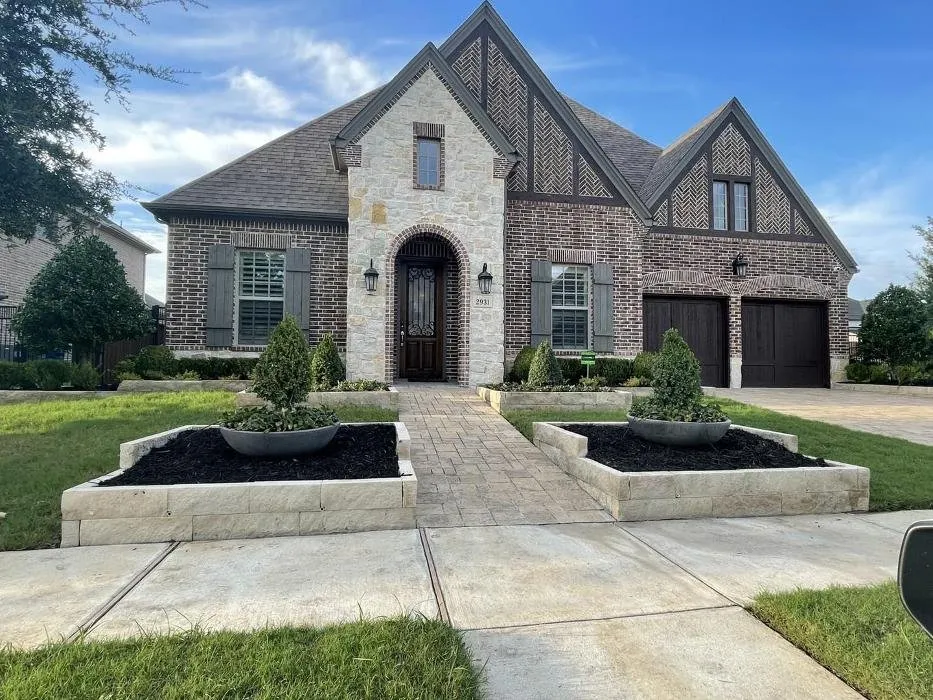 Affordable yard cleanup service for beautiful yards across McKinney, TX - Secret Gardens