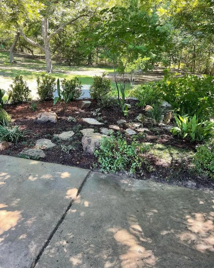 Affordable yard cleanup service experts serving McKinney, TX - Secret Gardens