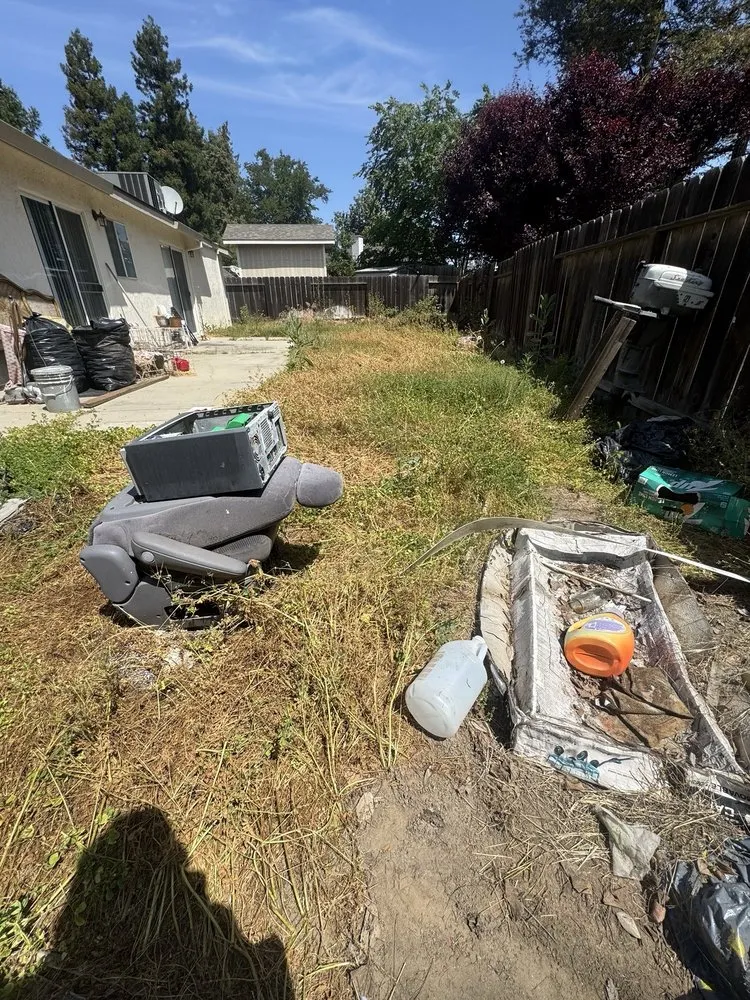 Top-rated yard maintenance for year-round maintenance across Turlock, CA - Seguras Services