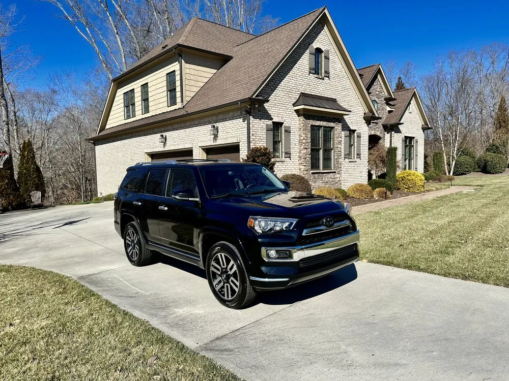 Expert yard maintenance experts serving Oak Ridge, NC - Seidle Auto Detailing & Lawn Care