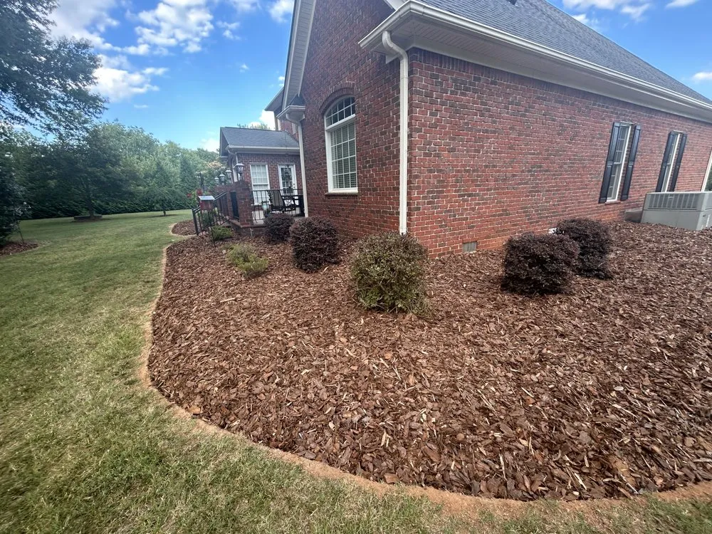 Professional garden landscaping for homes across Oak Ridge, NC - Seidle Auto Detailing & Lawn Care