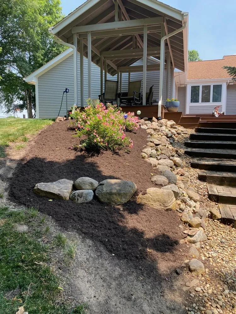 Trusted lawn care service experts serving Auburn, IN - Seifert's Landscaping