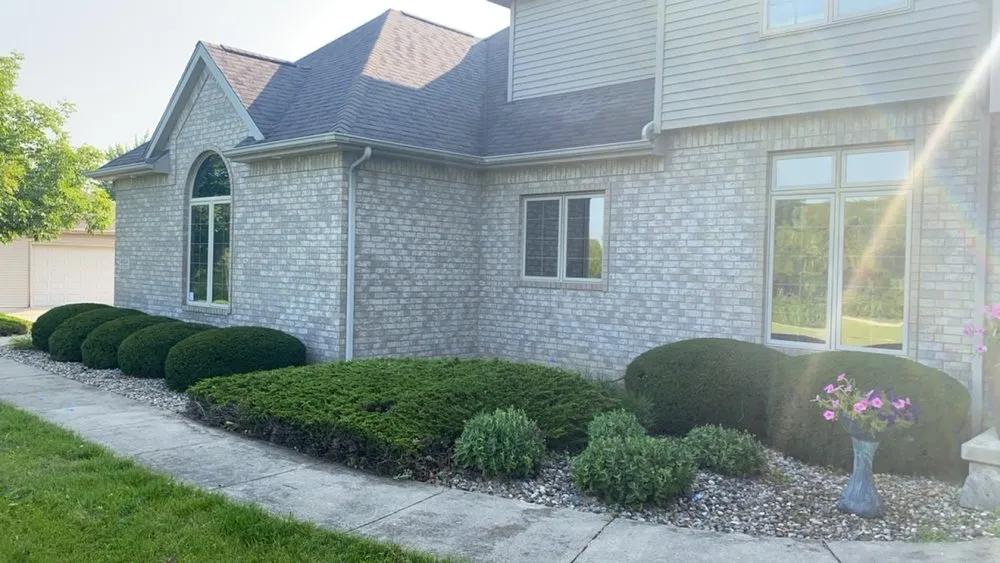 Top-rated lawn care service experts serving Auburn, IN - Seifert's Landscaping