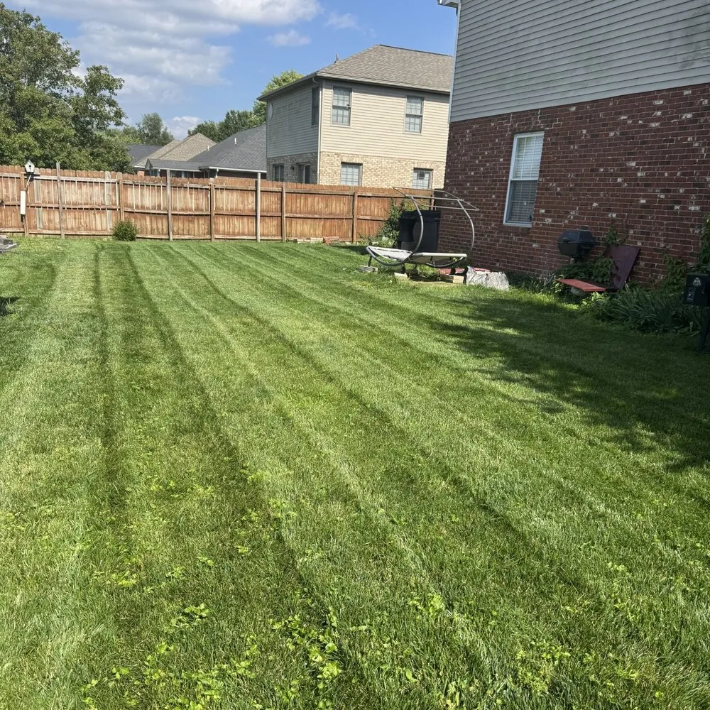 Top-rated landscaping services in Evansville, IN by Seits Mowing and Pressure Washing